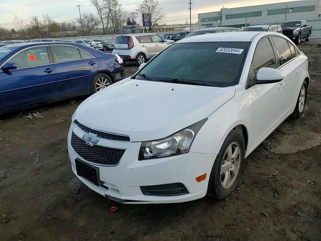 2014 Chevrolet Cruze - Image 13