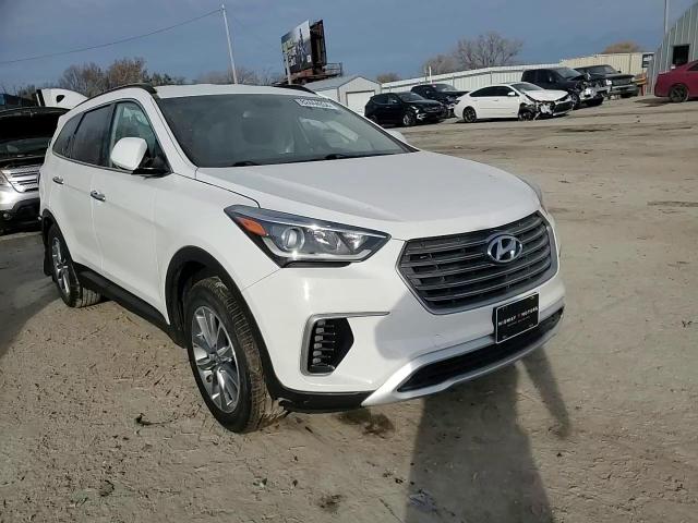 2018 Hyundai Santa Fe - Image 12