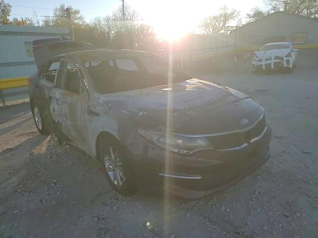 2017 Kia Optima - Image 11