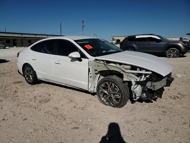 2022 Hyundai Sonata - Image 10