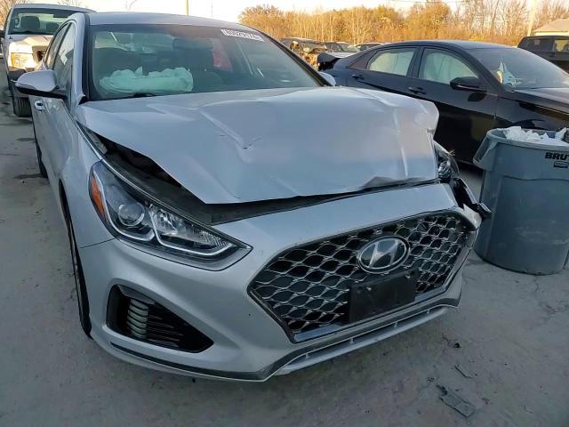 2019 Hyundai Sonata - Image 13