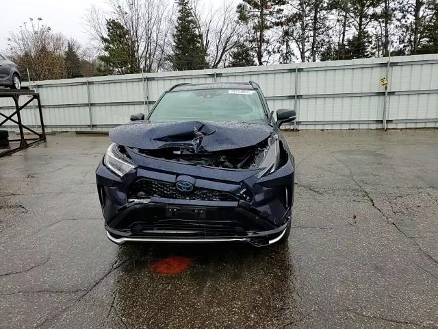 2021 Toyota RAV 4 - Image 11