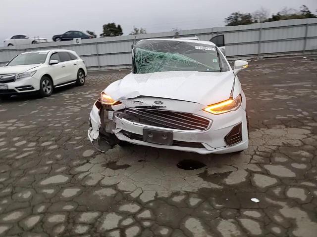 2019 Ford Fusion - Image 11
