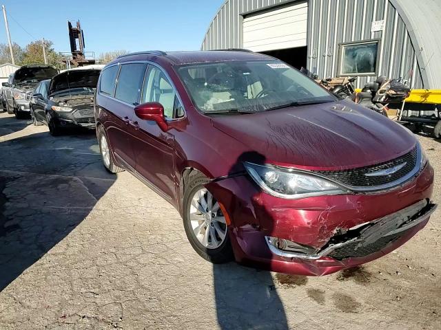 2019 Chrysler Pacifica Touring L VIN: 2C4RC1BG5KR549331 Lot: 80530924