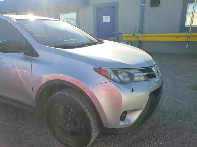 2015 Toyota RAV 4 - Image 11