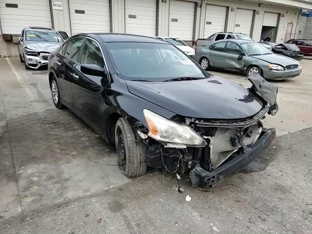 2015 Nissan Altima - Image 10