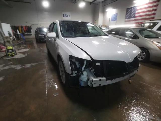 2019 Lincoln MKT - Image 14