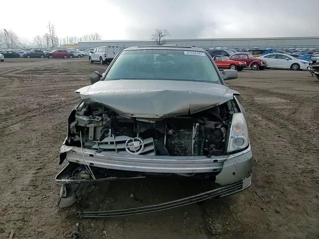 2011 Cadillac DTS - Image 11