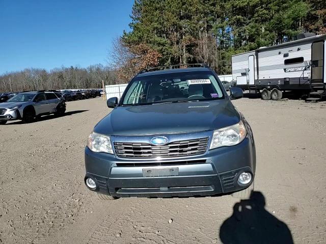 2010 Subaru Forester - Image 12