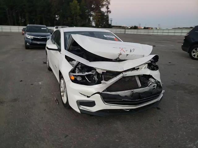 2018 Chevrolet Malibu - Image 10