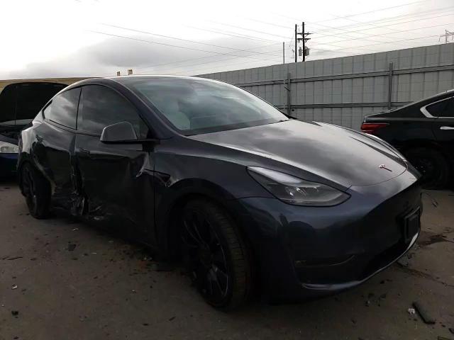 2022 Tesla Model Y VIN: 7SAYGDEF7NF414214 Lot: 82440854