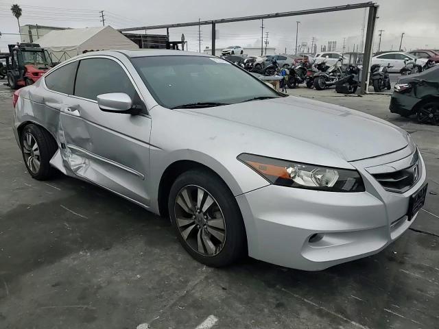 2012 Honda Accord - Image 11