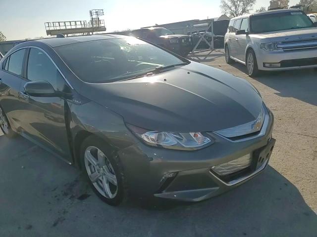 2017 Chevrolet Volt - Image 11