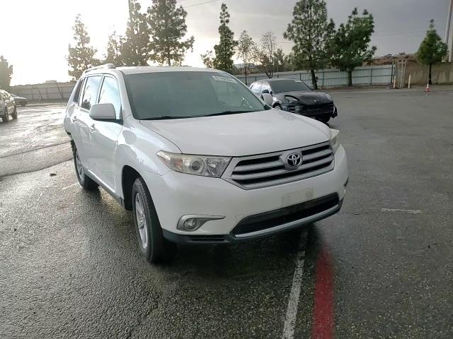 2013 Toyota Highlander Base VIN: 5TDZA3EH3DS038216 Lot: 81160284