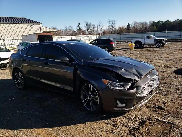 2019 Ford Fusion - Image 11