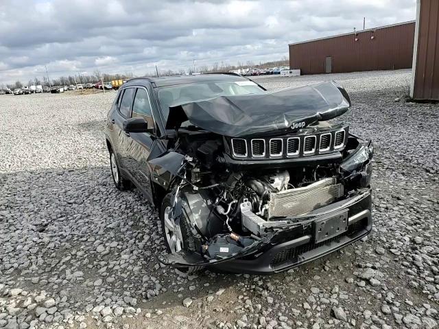 2020 Jeep Compass Latitude VIN: 3C4NJDBB2LT132323 Lot: 82826324