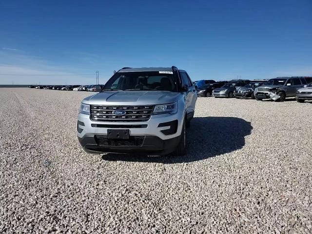 2017 Ford Explorer - Image 12