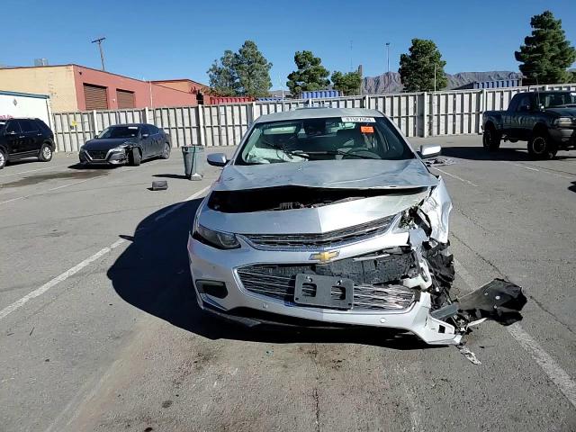 2017 Chevrolet Malibu - Image 10