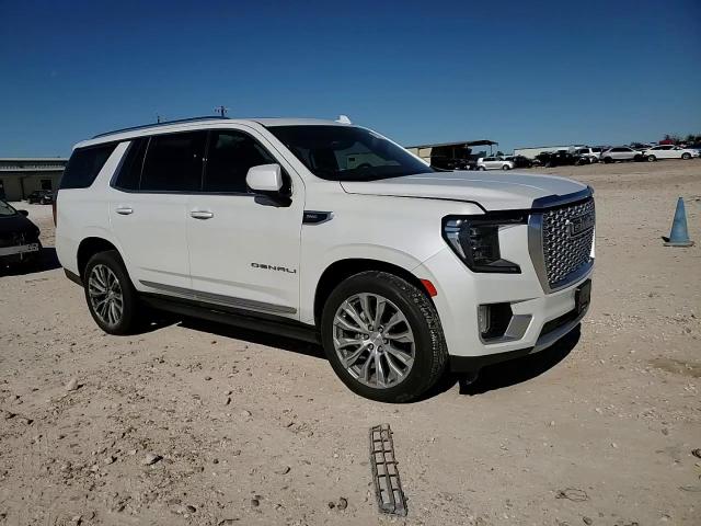 2021 GMC Yukon - Image 11