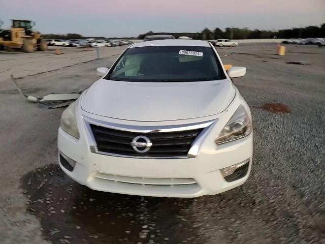2015 Nissan Altima - Image 11