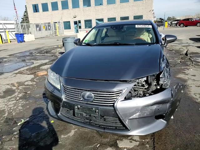 2013 Lexus ES - Image 13
