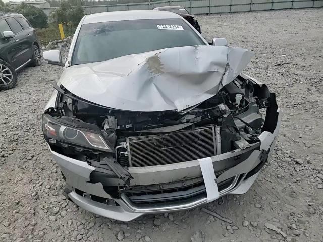 2016 Chevrolet Impala - Image 13