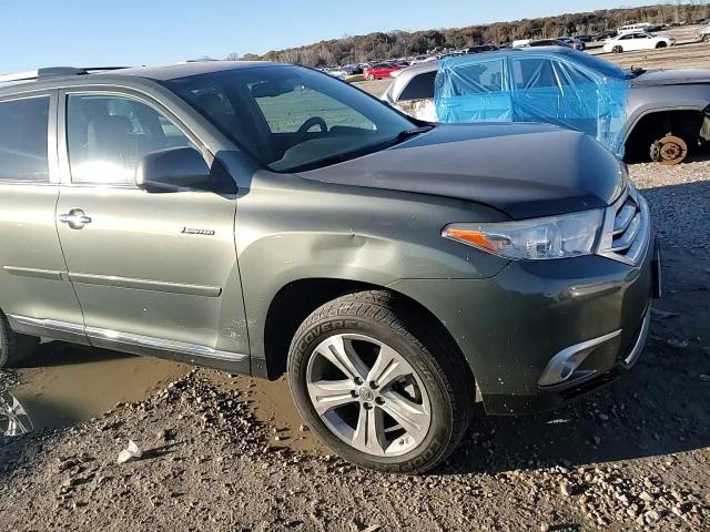 2013 Toyota Highlander - Image 12
