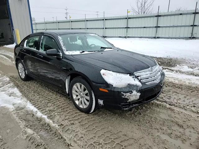 2010 Chrysler Sebring Limited VIN: 1C3CC5FB5AN211195 Lot: 81773894