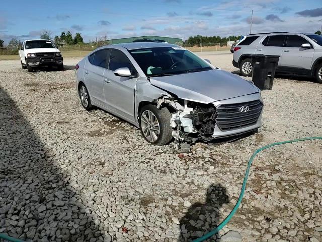 2018 Hyundai Elantra - Image 14