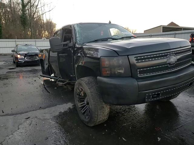 2007 Chevrolet Silverado - Image 10