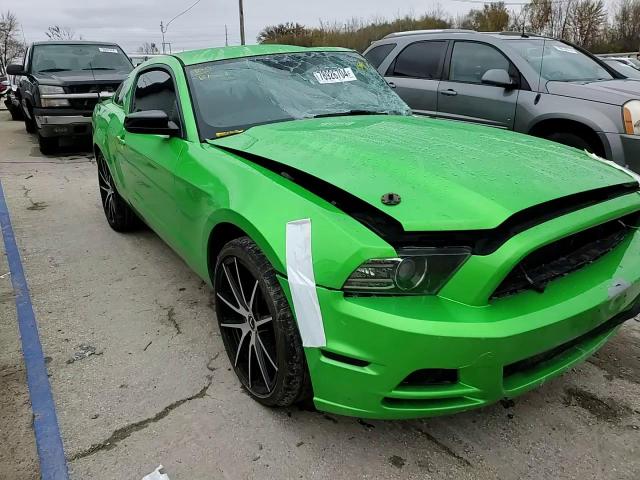 2014 Ford Mustang - Image 13