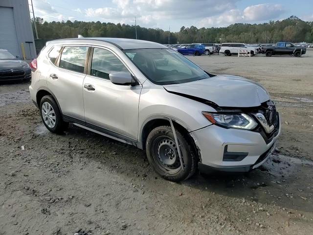 2018 Nissan Rogue - Image 14