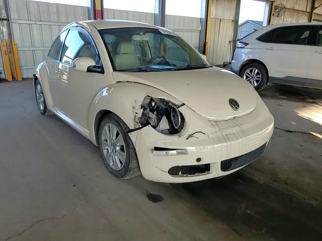 2008 Volkswagen Beetle - Image 10