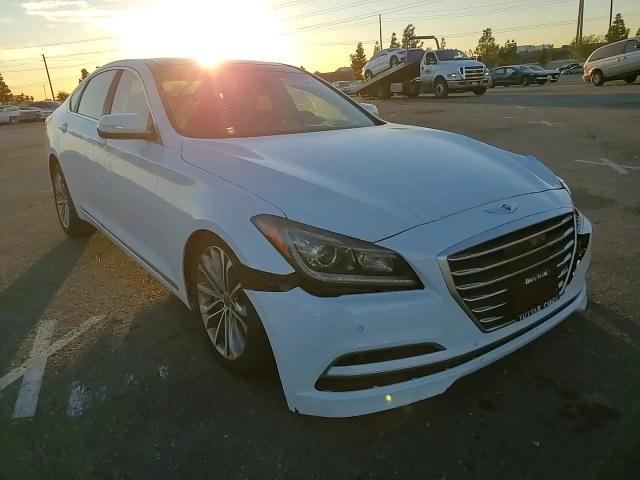 2015 Hyundai Genesis 3.8L VIN: KMHGN4JE2FU025819 Lot: 81950194