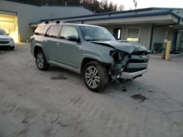 2022 Toyota 4Runner Sr5 Premium VIN: JTESU5JR4N6062878 Lot: 79864414