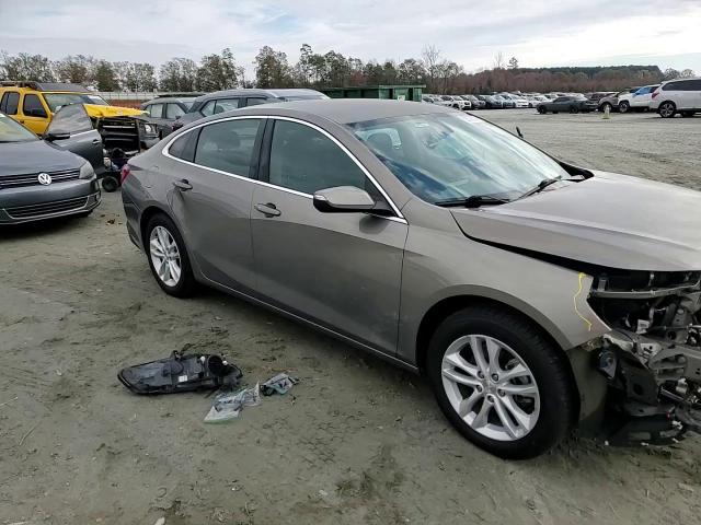 2018 Chevrolet Malibu - Image 11