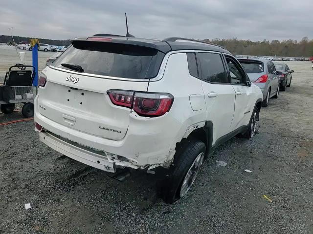 2018 Jeep Compass - Image 15