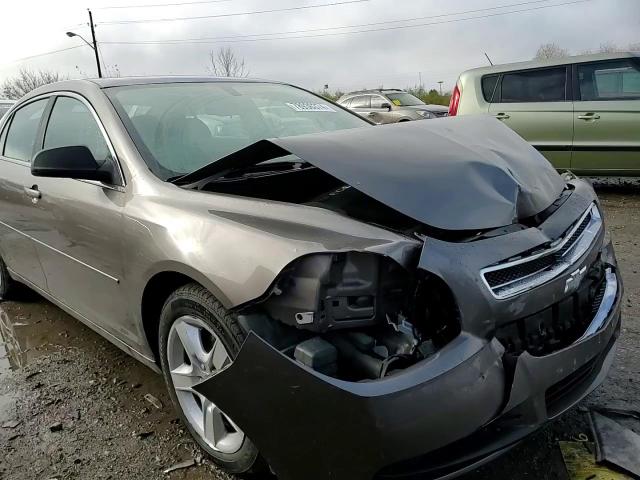 2011 Chevrolet Malibu - Image 10