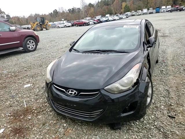 2013 Hyundai Elantra - Image 10
