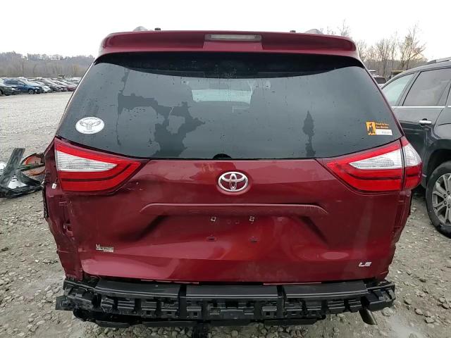 2015 Toyota Sienna - Image 15