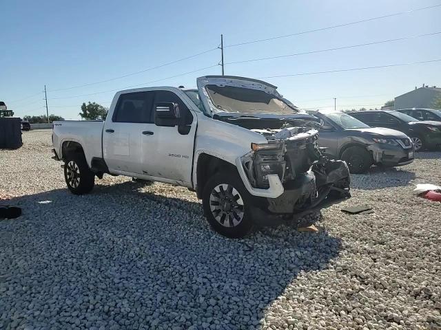 2023 Chevrolet Silverado - Image 10