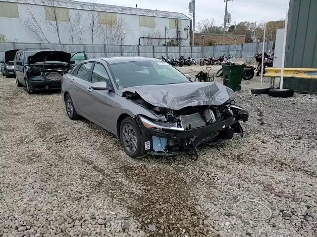 2024 Hyundai Elantra - Image 11
