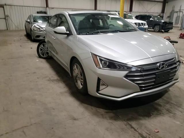 2020 Hyundai Elantra - Image 13