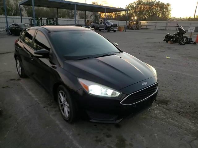 2015 Ford Focus Se VIN: 1FADP3K23FL326174 Lot: 80795994