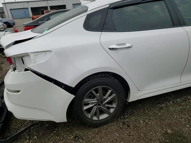 2020 Kia Optima - Image 14