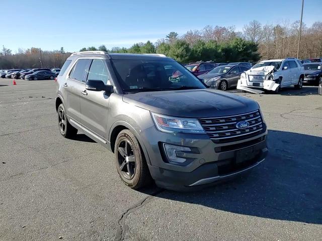 2017 Ford Explorer - Image 11