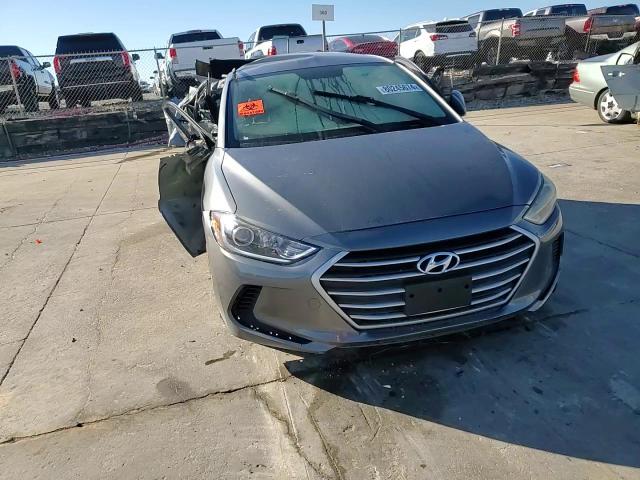 2018 Hyundai Elantra - Image 10