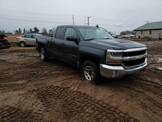 2018 Chevrolet Silverado - Image 11