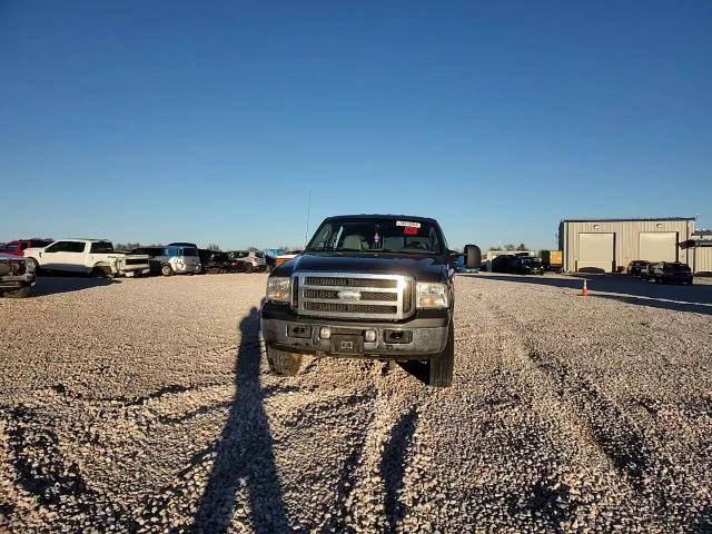 2006 Ford F250 - Image 11
