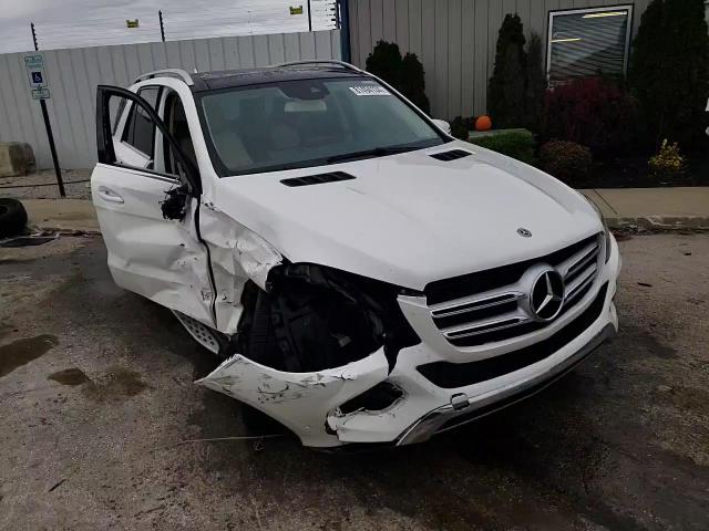 2018 Mercedes-Benz GLE - Image 15